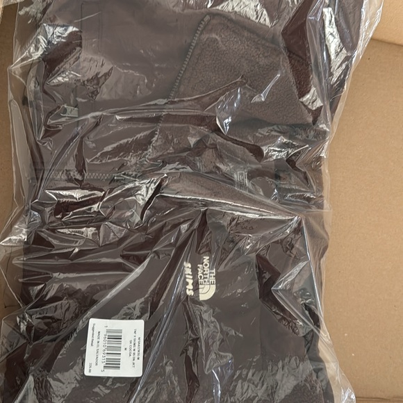 NWT The North Face x SKIMS 1995 RETRO DENALI FLEECE JACKET Size M in Cocoa - Picture 6 of 9